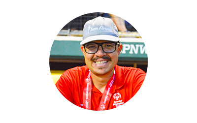 Billy Hawkins Billy loves helping others lead healthier lives. He created a pain chart to help athletes communicate discomfort and promotes drinking more water. Strong Minds is his favorite screening for teaching relaxation and breathing techniques.