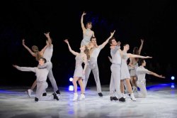 Stars on Ice Ensemble 