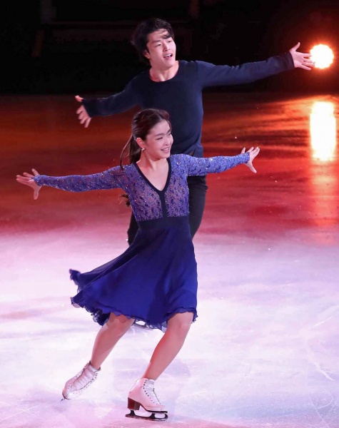 Maia & Alex Shibutani 