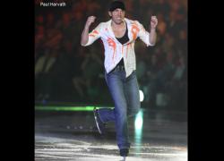 Michael Weiss Entertaining! 