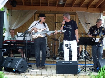 <p><strong> Rock for Roger's Fundraiser, La Piazza Restaurant, Manotick--June 8, 2014</strong></p>