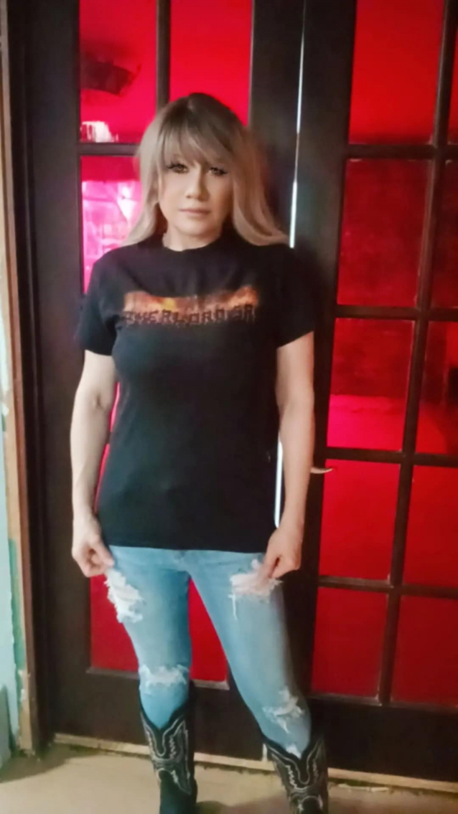 Our Fan in New York sporting our latest Overlord SR T-shirt ships in the lower 48 states in the USA for one price and go to the store and get yours now while supplies last! All sizes and price is  NOT for overseas sales shipping has to be determined befor