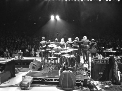 <p> photo by Jeremy Plotnikoff, from left Leonardo Amuedo, Billy Kilson, Andy Ezrin, Caroline Campbell, Chris Botti, Lisa Fischer, Moi, Geoffrey Keezer. The Greek Theater, Los Angeles, CA June 2, 2012</p>