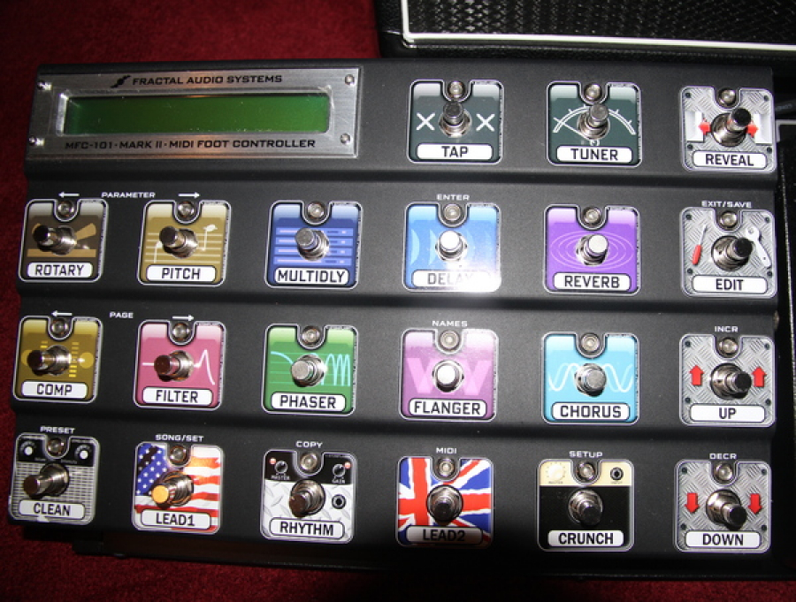 FRACTAL AUDIO, MFC 101 FOOT CONTROLLER WITH STOMPLABEL MAGNETIC LABELS