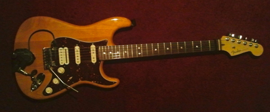 MY MAIN GUITAR FENDER AMERICAN DELUXE STRAT MODIFIED WITH LOLLER VINTAGE BLONDE PICKUPS (NECK AND MIDDLE), DIMARZIO CRUNCH LAB (BRIDGE), SUHR NOISE CANCELLING (BACK PLATE), AND ROLAND GK 3 SYNTH (PICKUP)