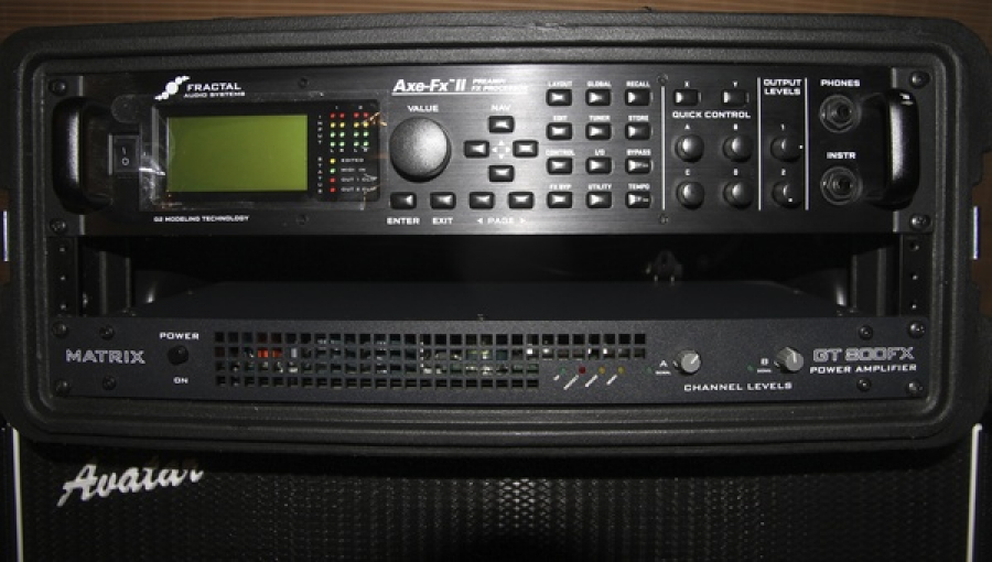 FRACTAL AUDIO, AXE FX 2 AND MATRIX GT 800 FX POWER AMPLIFIER