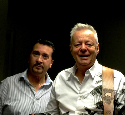 THIS MAN IS AS INCREDIBLY HUMBLE AS HE IS A MUSICIAN. MR. TOMMY EMMANUEL, WOW!!!