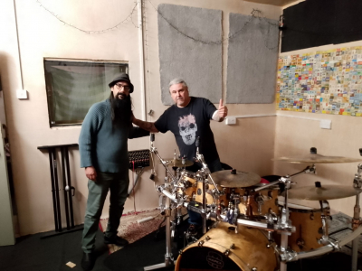 Daz about to record the drums for new singe 
