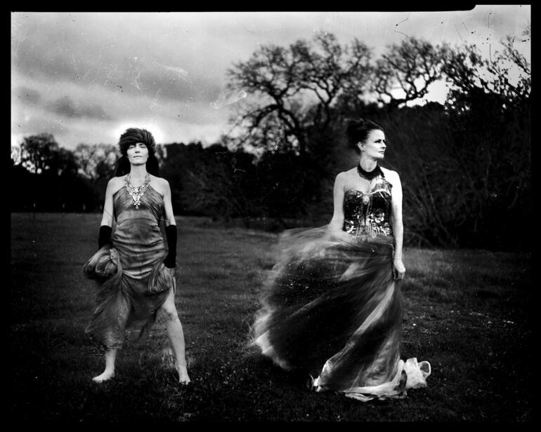 Photo: MICHAEL GARLINGTON: REDIFINING THE FAMILY PORTRAIT photo no. 8