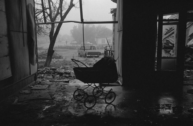 Photo: Oleksandr Glyadyelov’s Ukraine: Modes of Resistance photo no. 4