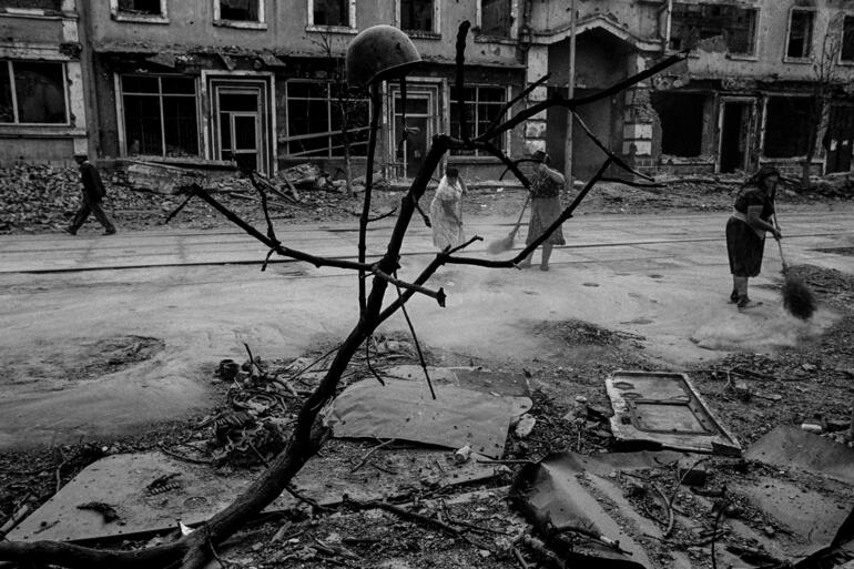 Photo: Oleksandr Glyadyelov’s Ukraine: Modes of Resistance photo no. 9