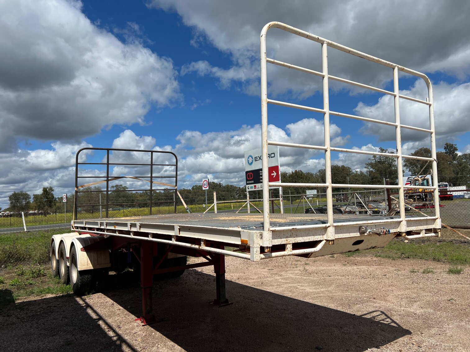 1985 FREIGHTER TRI-AXLE FLAT TOP A-TRAILER