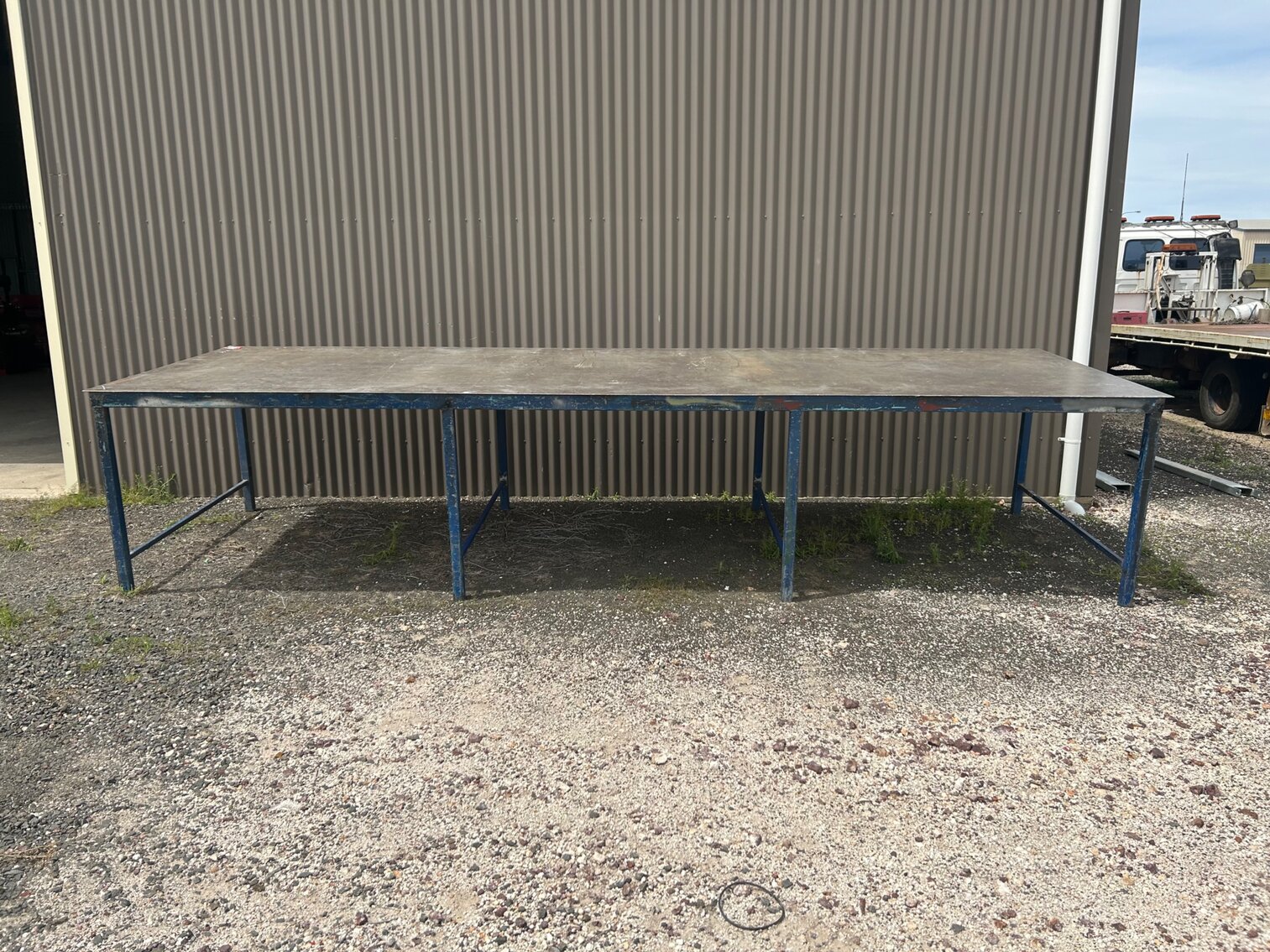 FABRICATED STEEL WORK BENCH