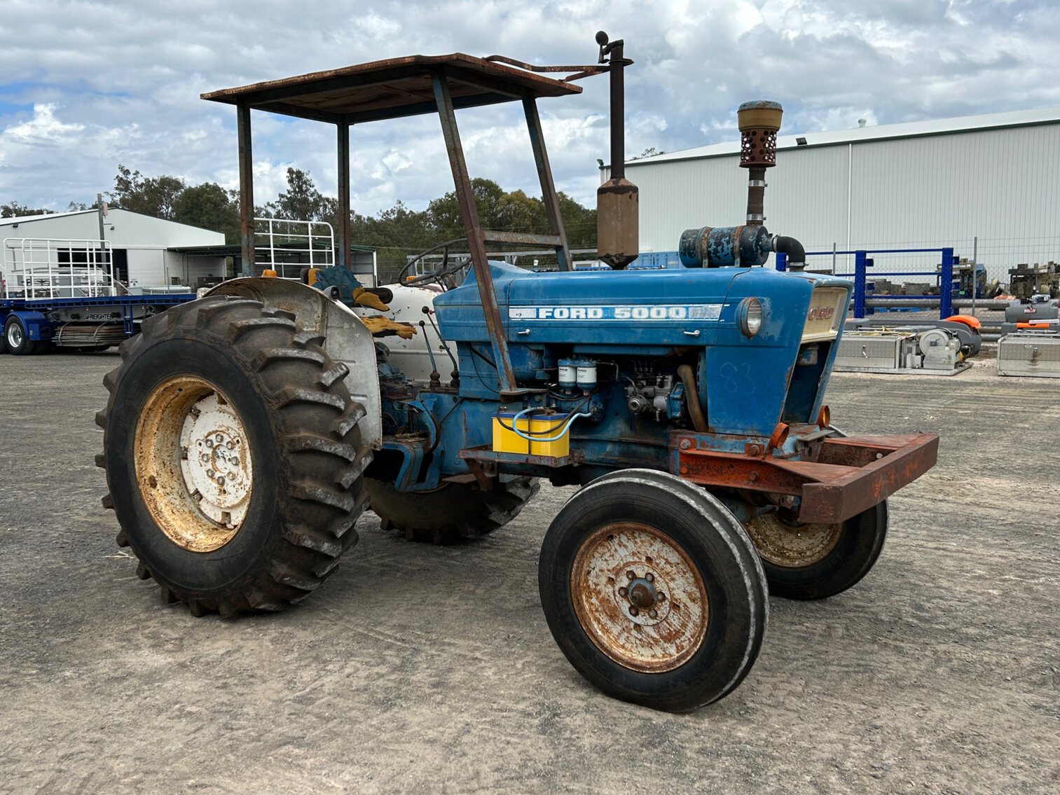 FORD 5000 4X2 ROW-CROP TRACTOR 51HP
