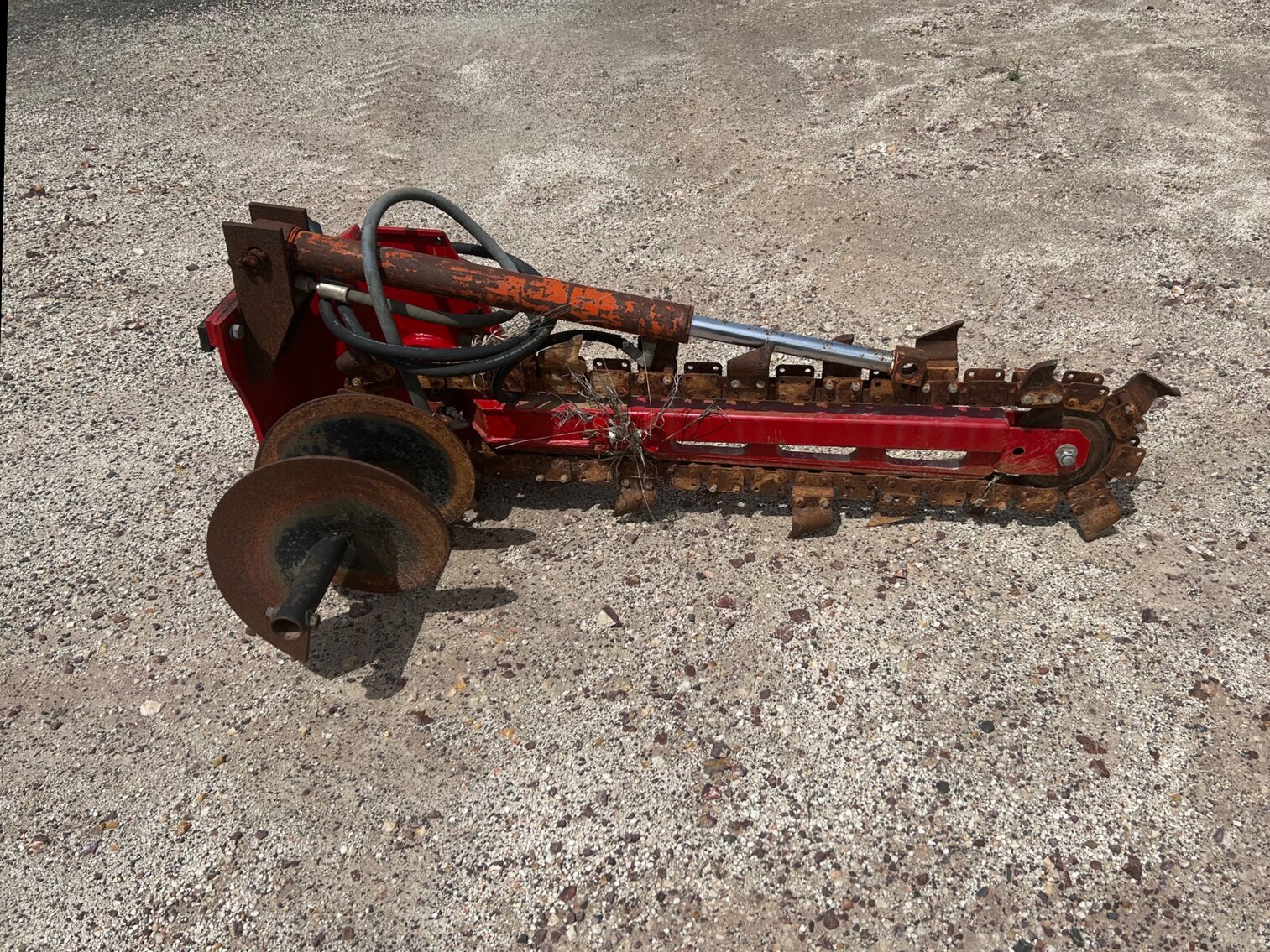 HYDRAPOWER UT900 TRENCHER