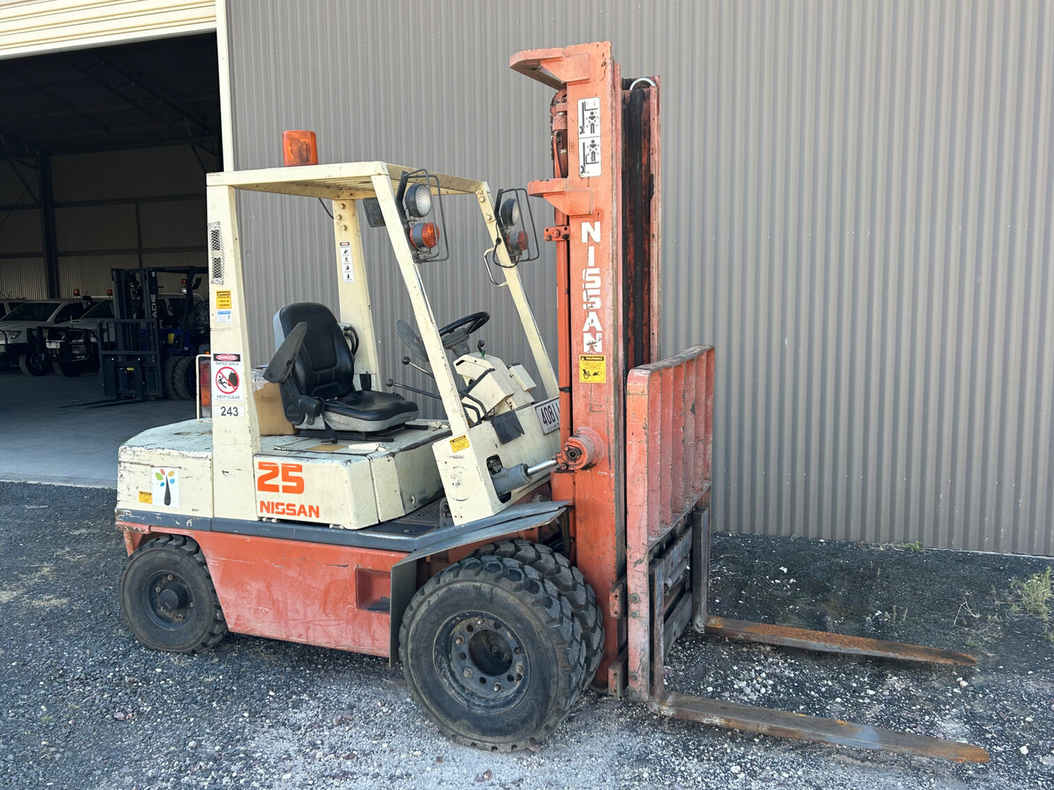 1992 NISSAN 25U FORKLIFT (DIESEL)