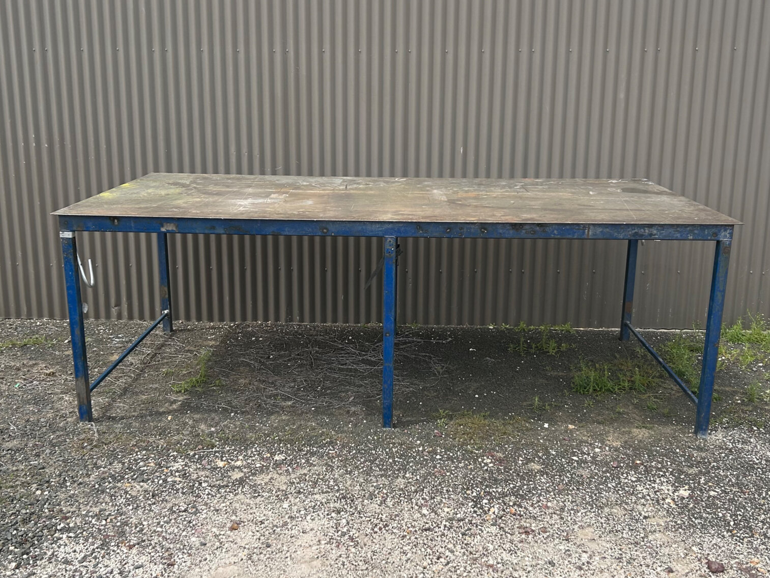 FABRICATED STEEL WORK BENCH