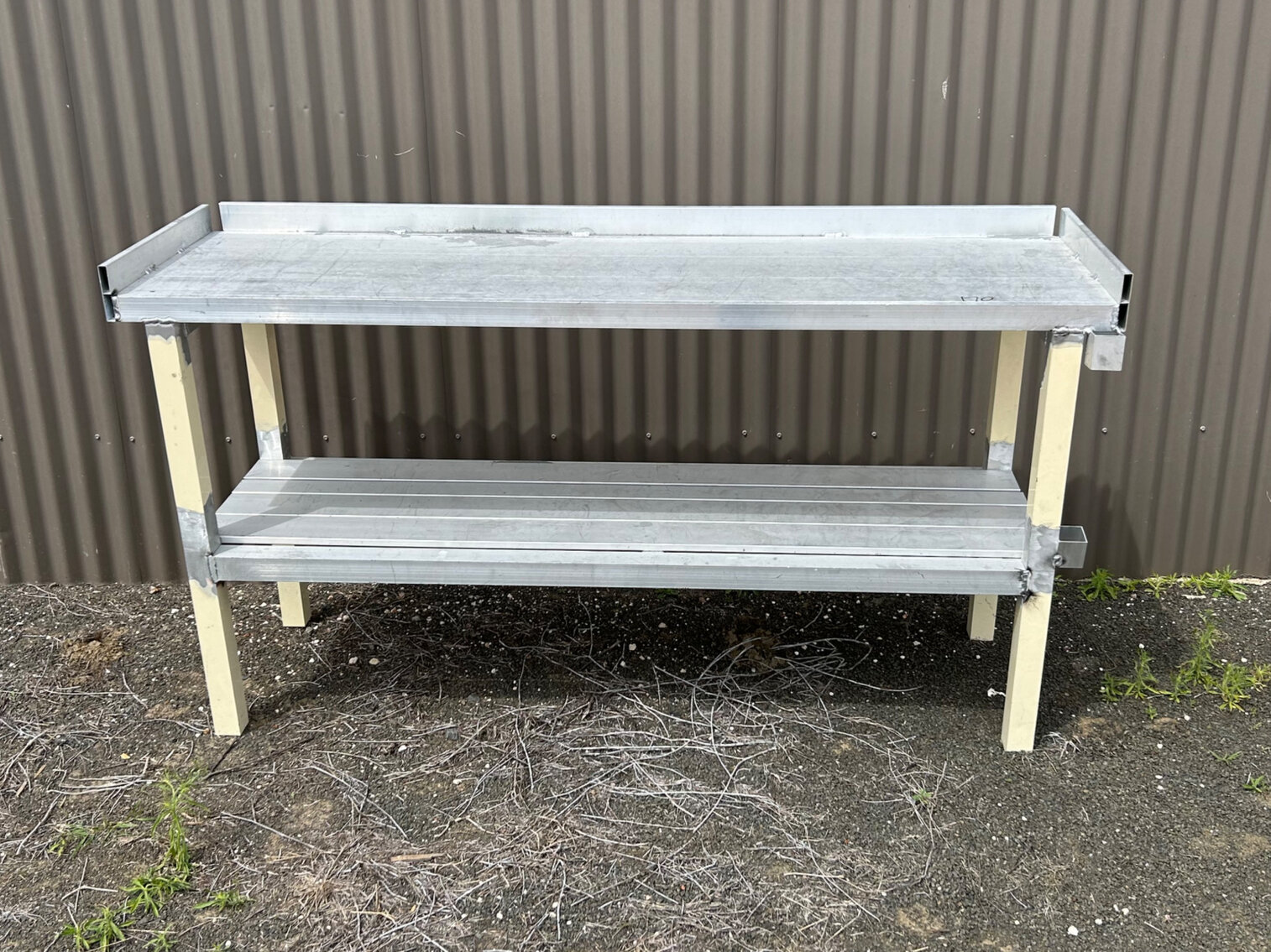 FABRICATED ALUMINIUM WORK BENCH