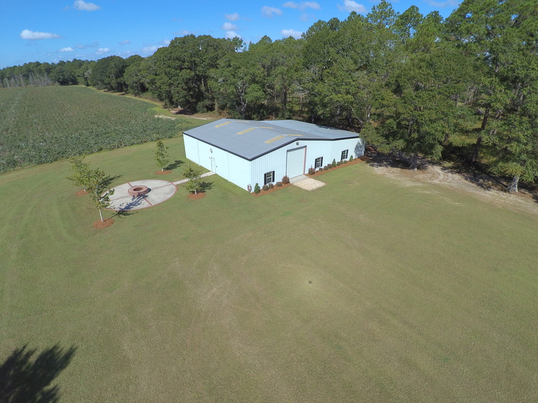 Beautiful South Executive Home on 10+/ Acres