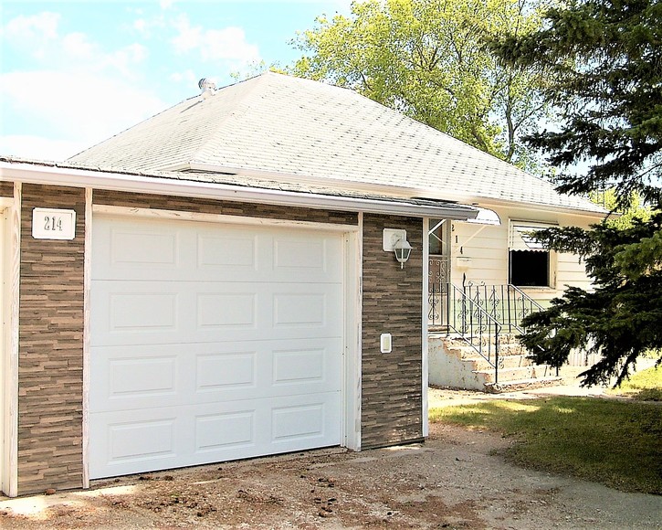 Image for REAL ESTATE AUCTION ELKHORN MANITOBA CANADA