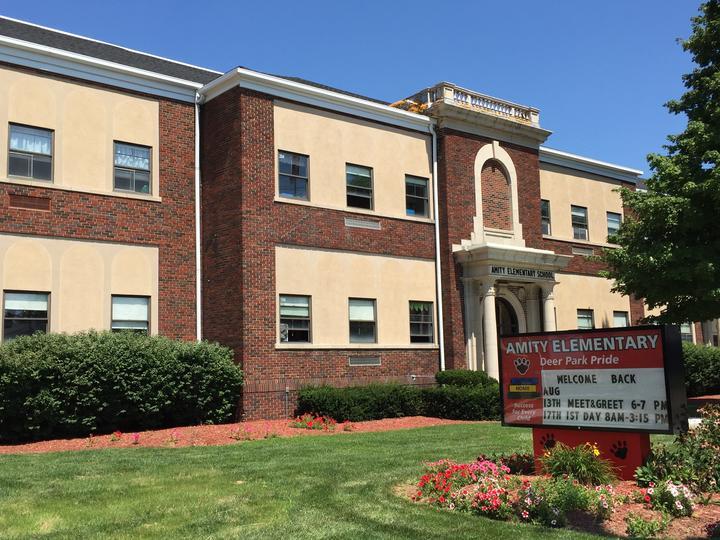 Image for Amity Deer Park Elementary School