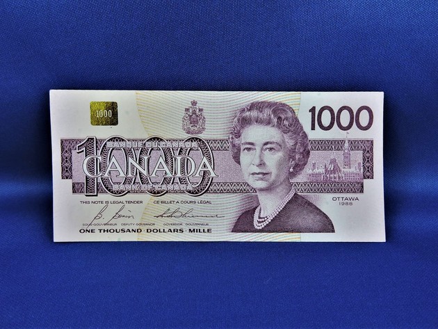 Image for 1988 MINT QUALITY $1000 UNCIRCULATED CANADIAN BANKNOTE