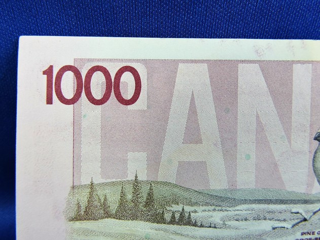 Image for 1988 MINT QUALITY $1000 UNCIRCULATED CANADIAN BANKNOTE
