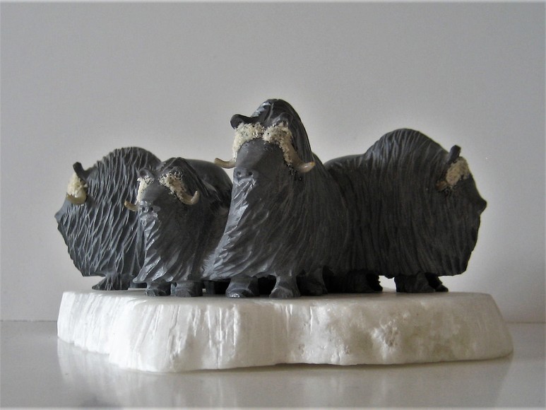 Image for INUIT CARVING CANADIAN NORTH CREATIONS