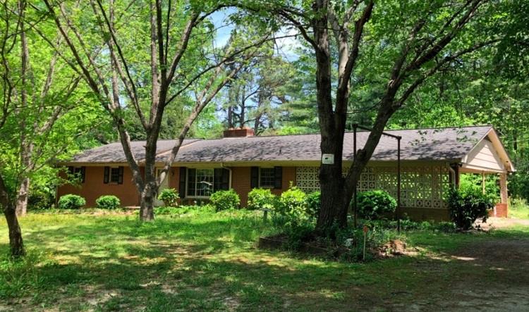 Image for Lexington House with 8 +/- Acres Bid Now!