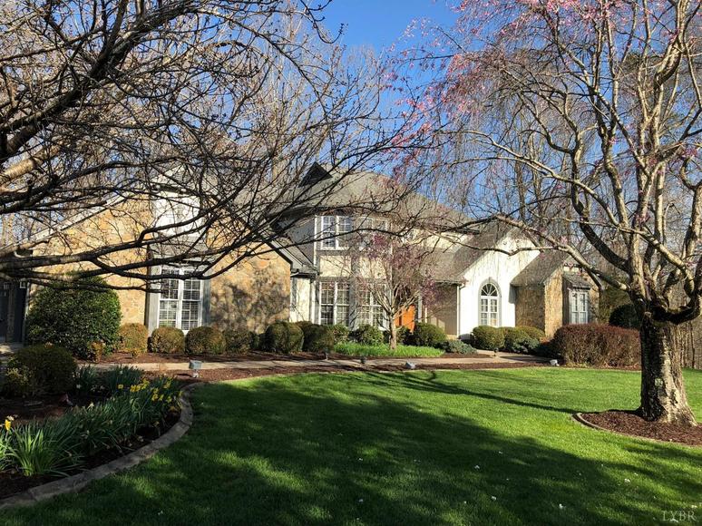 Image for 223 Gartin Place, Madison Heights, Va 24572