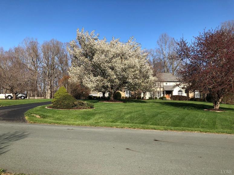 Image for 223 Gartin Place, Madison Heights, Va 24572