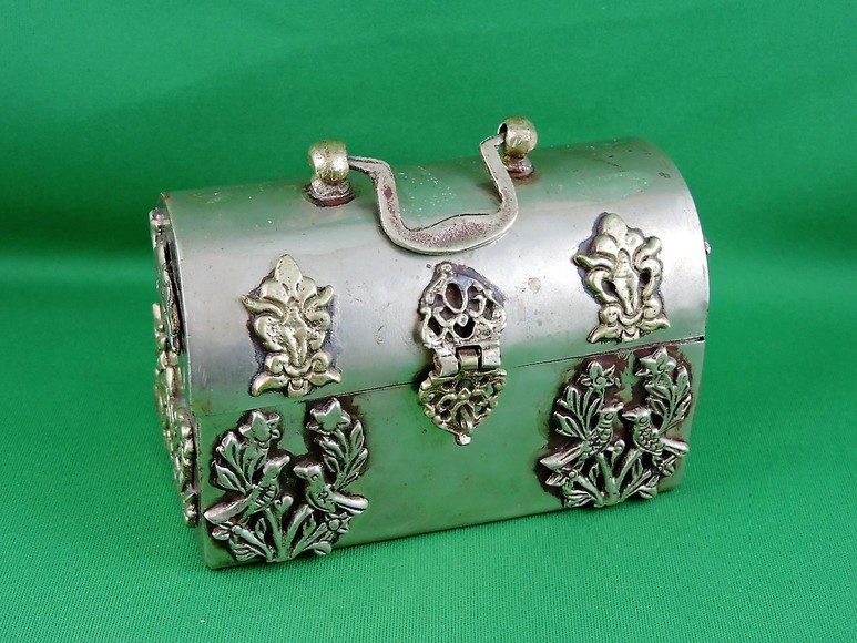 Image for SECOND CHANCE THRIFT STORE CARLYLE SELECT