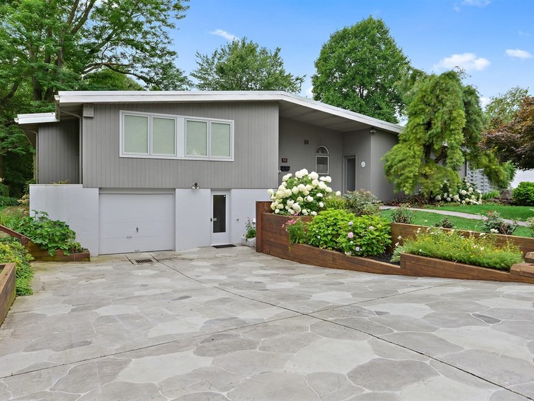 Image for Real Estate Auction - 355 Oaklyn Road (Lebanon)