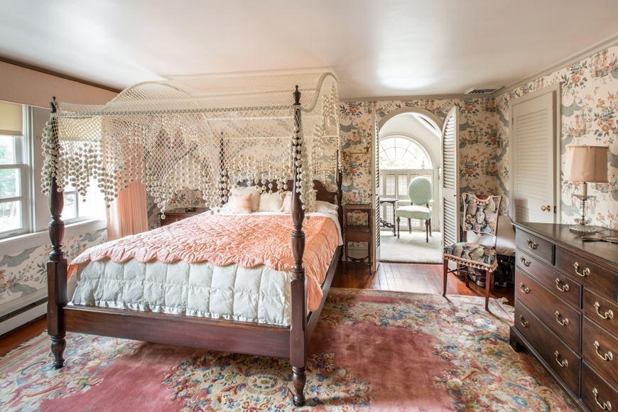 Image for Alderfer Online - River Road Estate Features Antique & High Quality Furnishings, Primitives, Artwork, Books, Asian Decoratives, Brass, Copper, China & Glassware, Garden Accessories & Much More - New Hope, PA: Closing 8-16-18