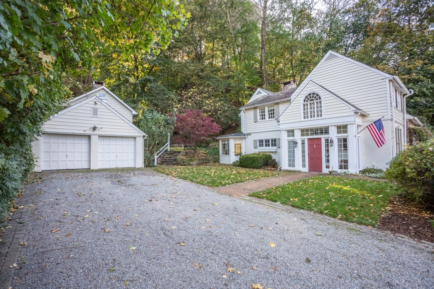 Image for Alderfer Online - River Road Estate Features Antique & High Quality Furnishings, Primitives, Artwork, Books, Asian Decoratives, Brass, Copper, China & Glassware, Garden Accessories & Much More - New Hope, PA: Closing 8-16-18