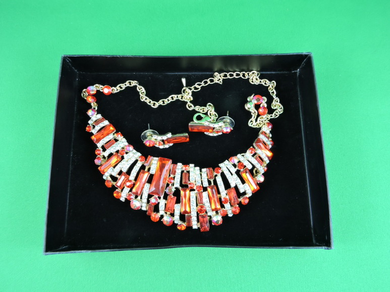 Image for WHOLESALE CLEARANCE WATCHES JEWELRY