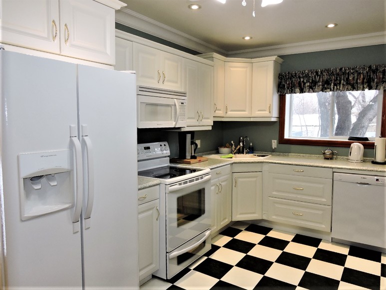 Image for REAL ESTATE AUCTION ELKHORN MANITOBA CANADA