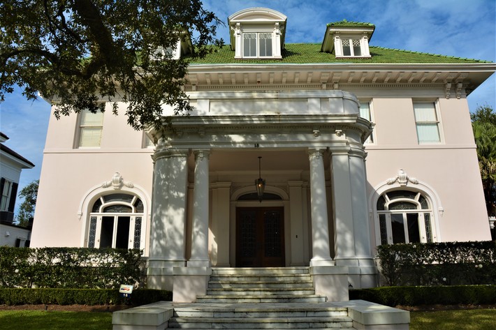 Image for SOLD! $4,500,000 - Audubon Place - 18 Audubon Place, New Orleans, LA  70118