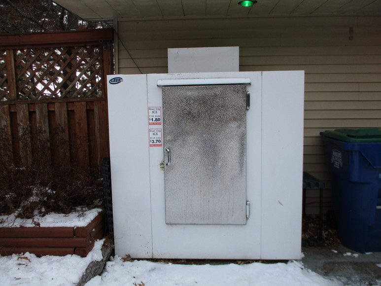 Image for Cloverleaf Shakes Liquidation Sale