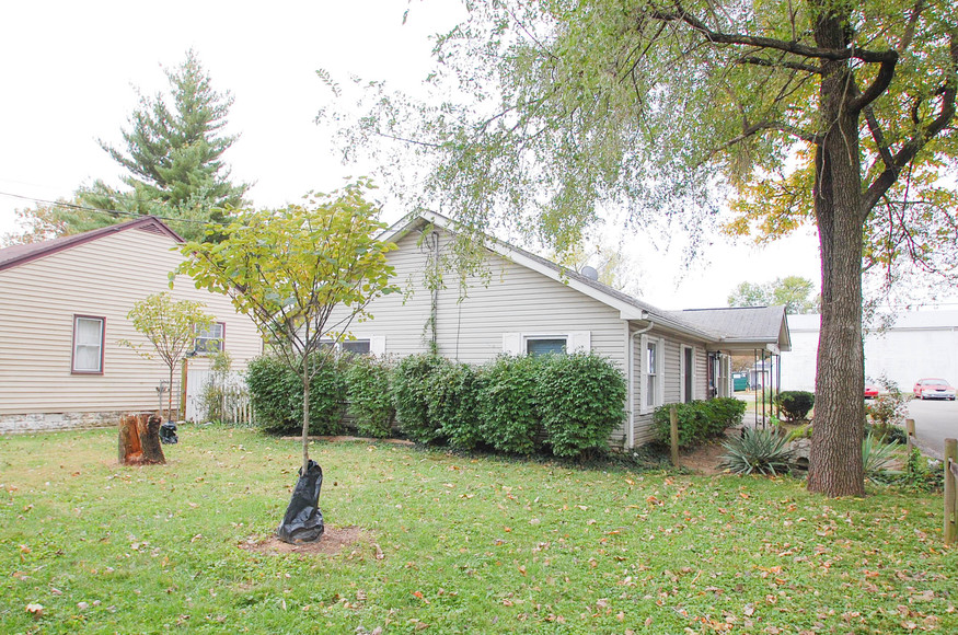 Image for Absolute Estate Auction in Schnitzelburg (Real Estate)