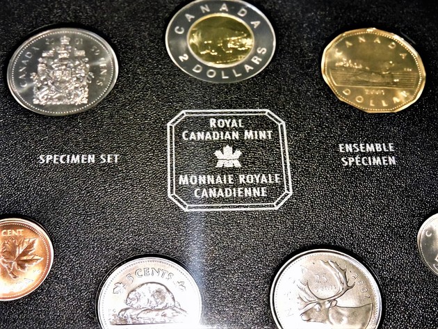 Image for ROYAL CANADIAN MINT 2001 SPECIMEN COINAGE