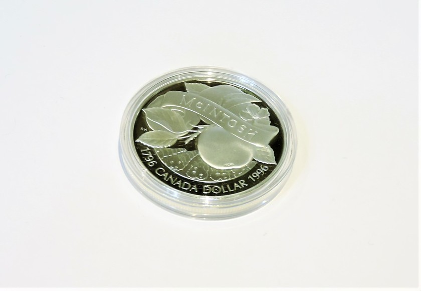 Image for MCINTOSH DOLLAR ROYAL CANADIAN MINT 1996