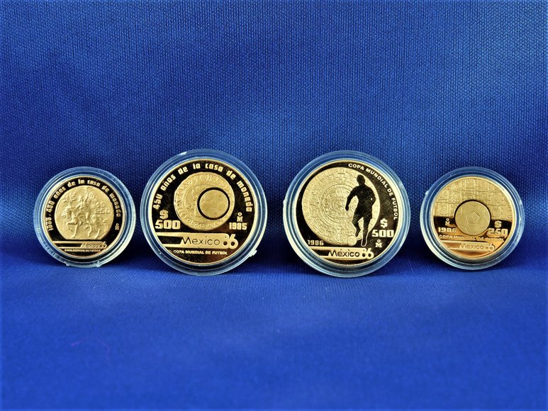Image for BANCO DE MEXICO OFFICIAL MEXICO 86 FOUR COIN GOLD PROOF COLLECTION