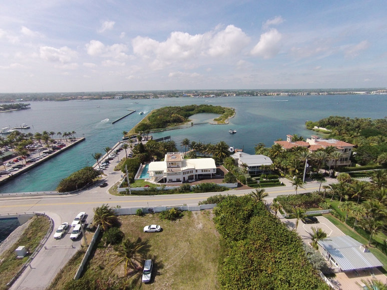 Image for Ocean to Intracoastal Luxury Estate Home in Manalapan, Florida