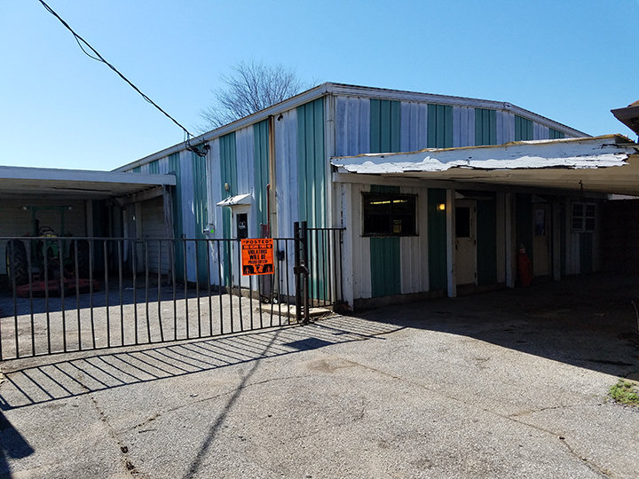 Image for UNIQUE PROPERTY FOR BUSINESS! Home/Offices and Business space