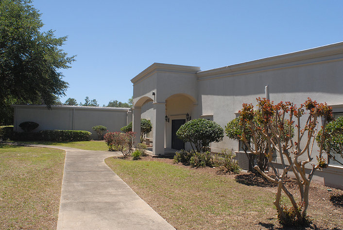 Image for MULTI USE BUILDING! 5476 Fairchild Road, Crestview, FL