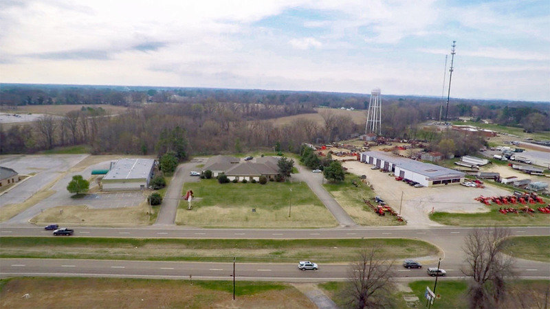 Image for Income Producing Commercial Building! Long term renter on one side!