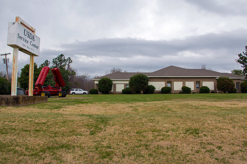 Image for Income Producing Commercial Building! Long term renter on one side!