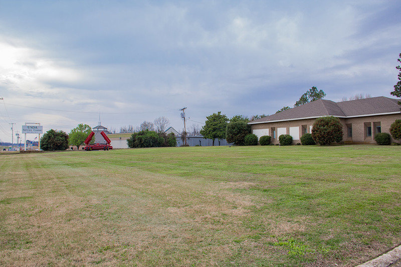 Image for Income Producing Commercial Building! Long term renter on one side!