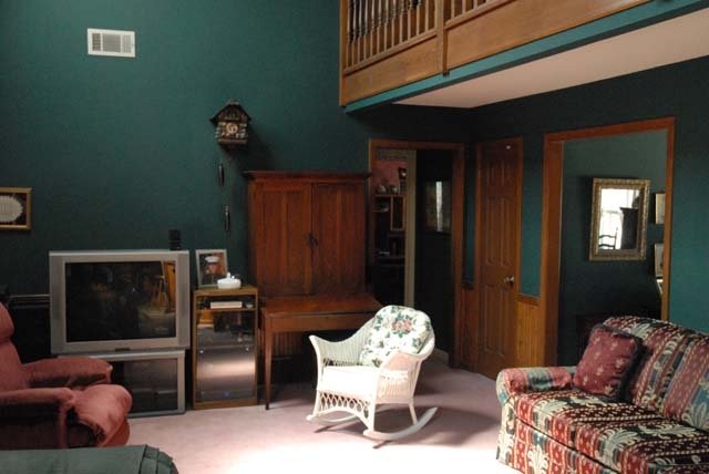 Image for Outstanding Foxchase House! Ready to Move-In!